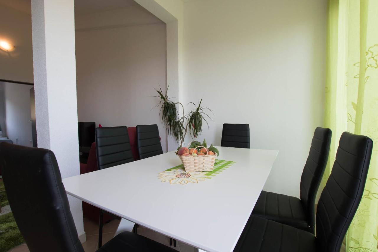 Apartment Andrea Trogir Eksteriør billede